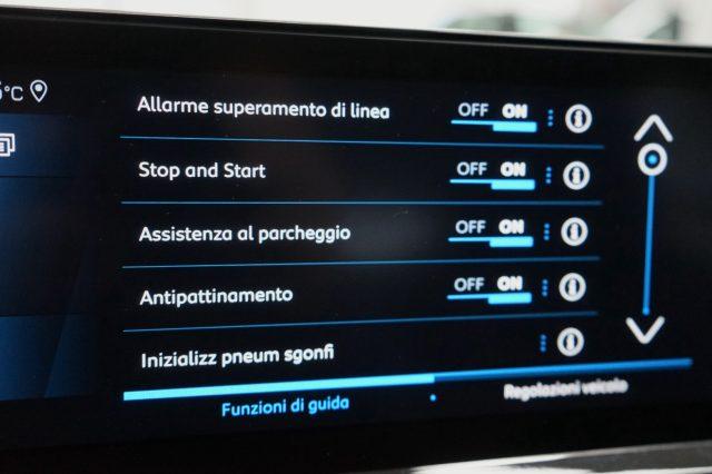 PEUGEOT 3008 BlueHDi 130 S&S EAT8 Active Business