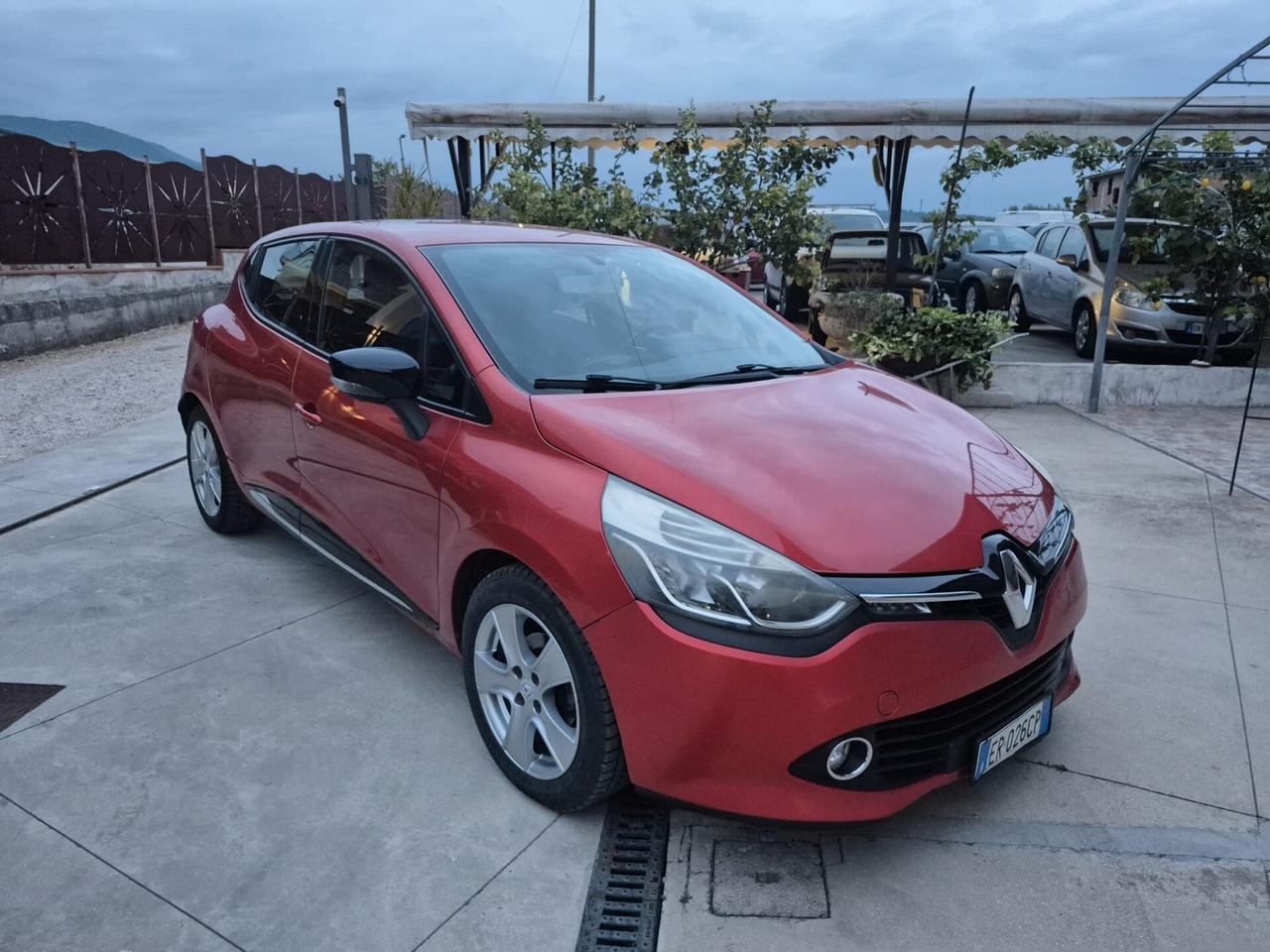 Renault Clio dCi 8V 90CV EDC Start&Stop 5 porte Energy Intens