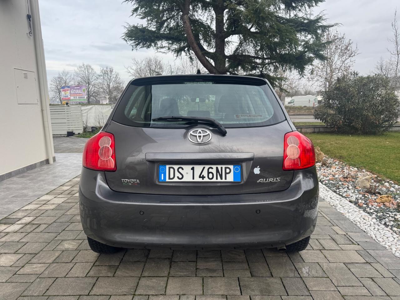 Toyota Auris 1.6 5 porte Sol OK NEOPATENTATI