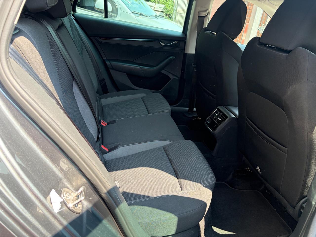 Skoda Octavia 2.0 TDI EVO SCR 150 CV DSG Wagon Executive