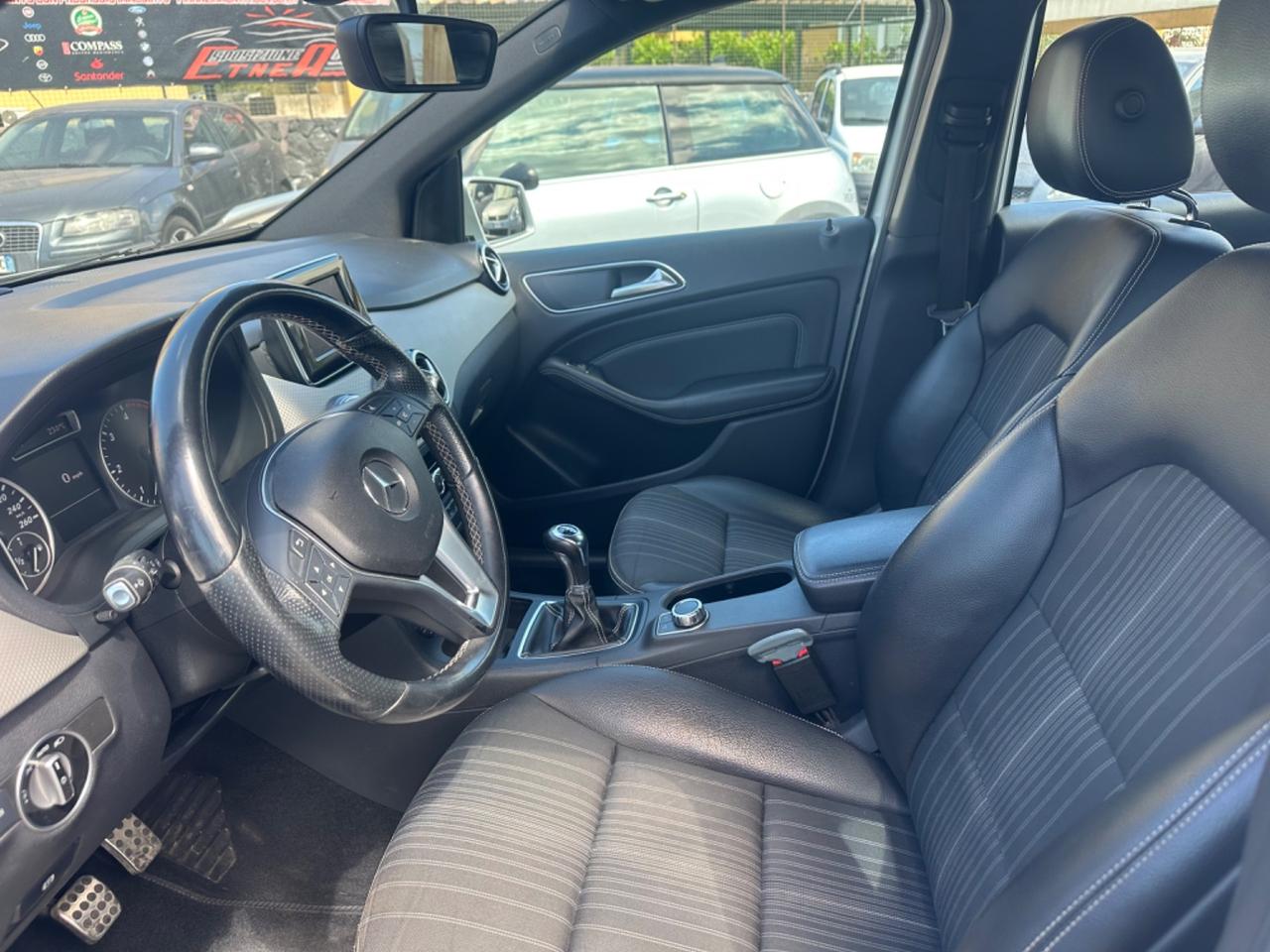 Mercedes-benz B 200 CDI Premium