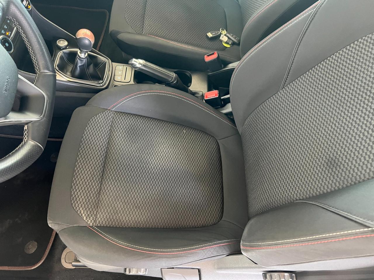 Ford Fiesta 1.5 TDCi 120 CV 3 porte ST-Line OK NEOPATENTATI