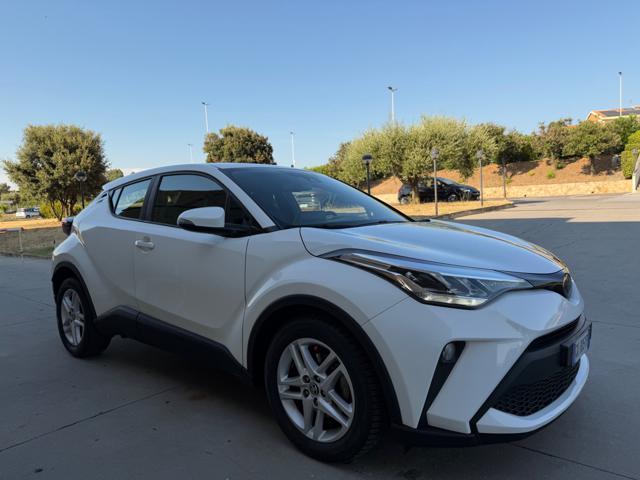 TOYOTA C-HR 1.8 HYBRID E-CVT+NAVI+RCAM+SED.RISCALD.LED