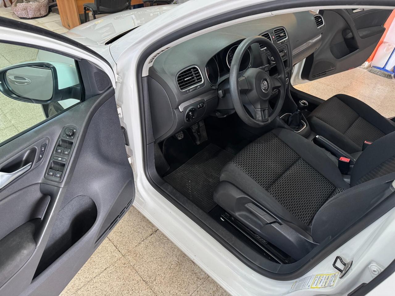Volkswagen Golf 1.6 TDI 105 cv. 5p. Highline OK NE