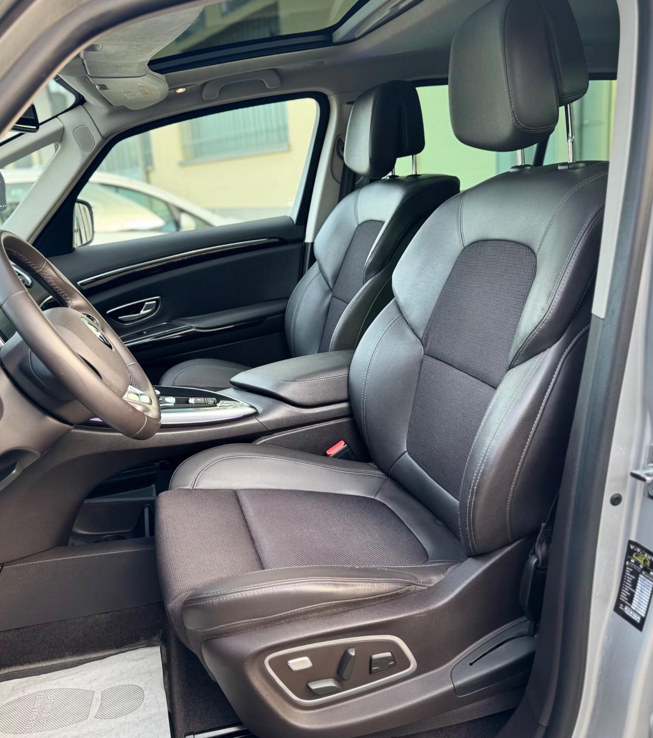 Renault Espace 160CV EDC Initiale Paris 4Control 7 Posti