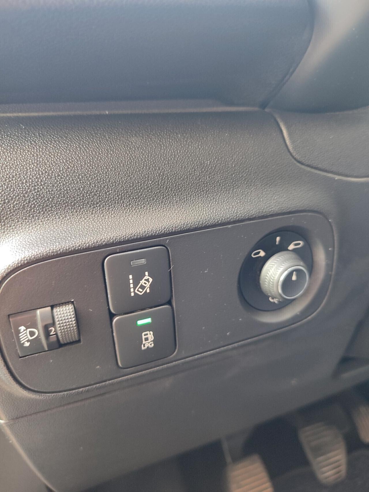 CITROEN C3 2018 A GPL DI CASA EURO6B FULL OPTIONAL