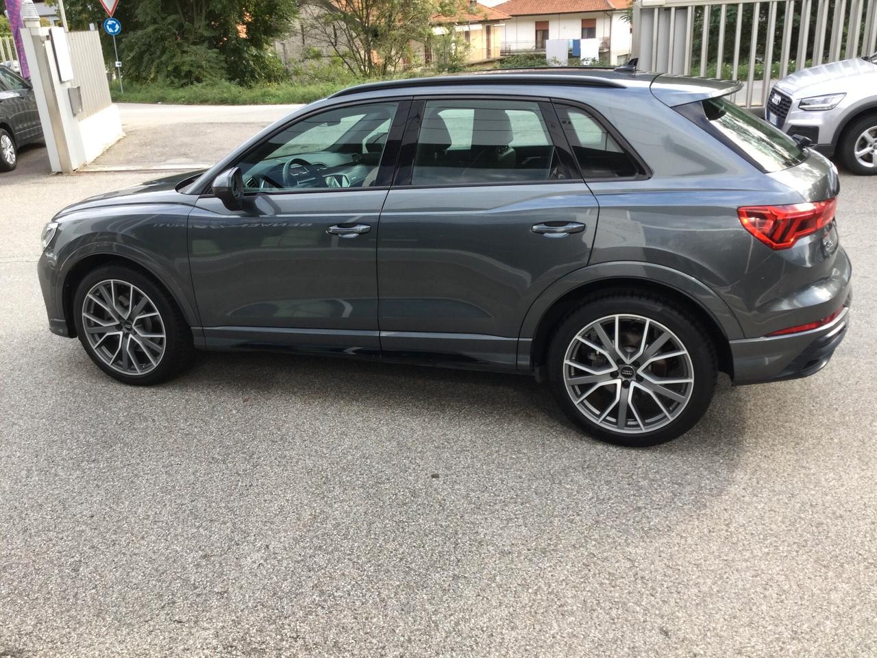 Audi Q3 45 TFSI quattro S tronic S line edition SOLI 81.500 KM