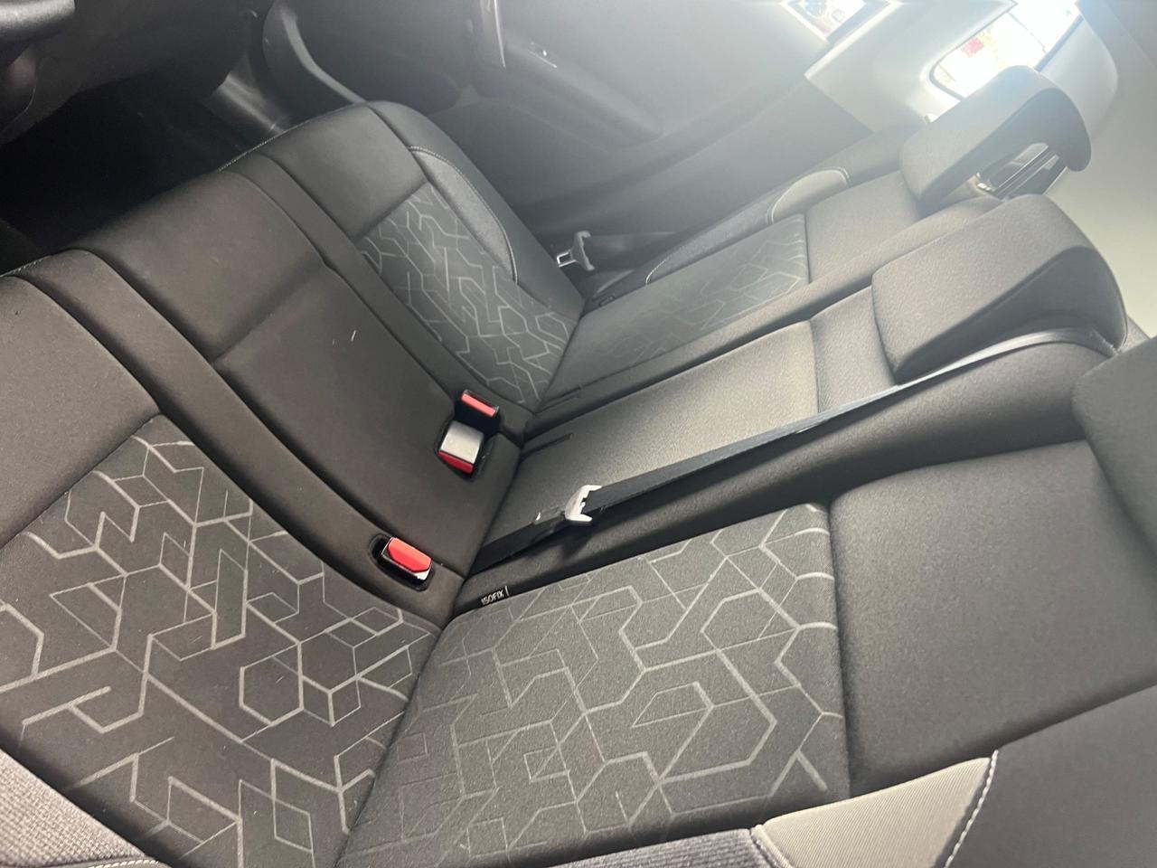 Peugeot 2008 BlueHDi 100 Allure