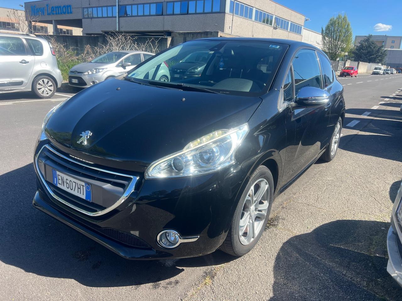 Peugeot 208 1.2 VTi 82 CV 3 porte Allure