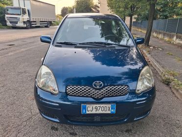 Toyota Yaris 1.0 benzina
