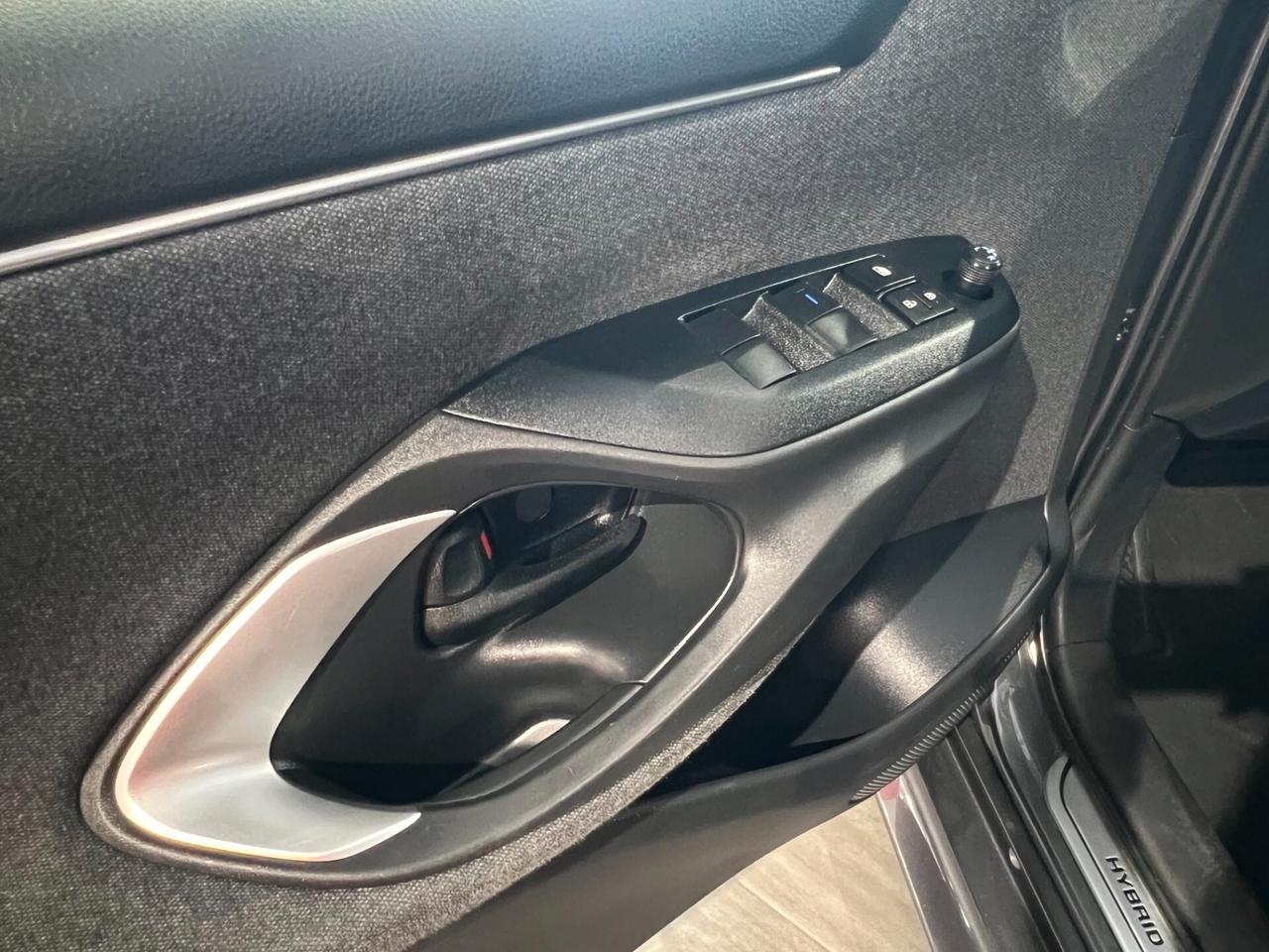 Toyota Yaris 1.5 Hybrid 5 porte Trend