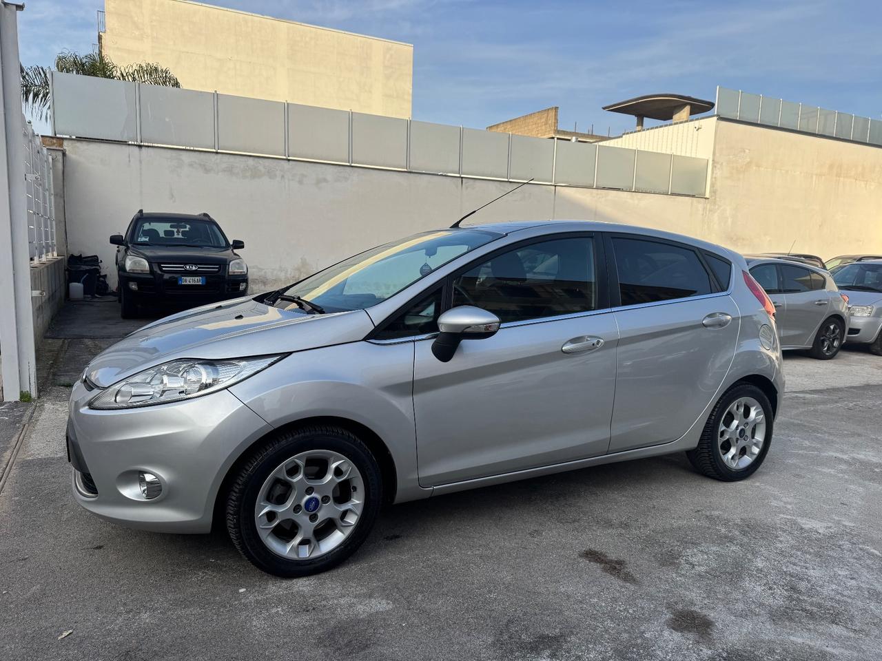 Ford Fiesta 1.2 BENZINA 82CV Titanium 2012