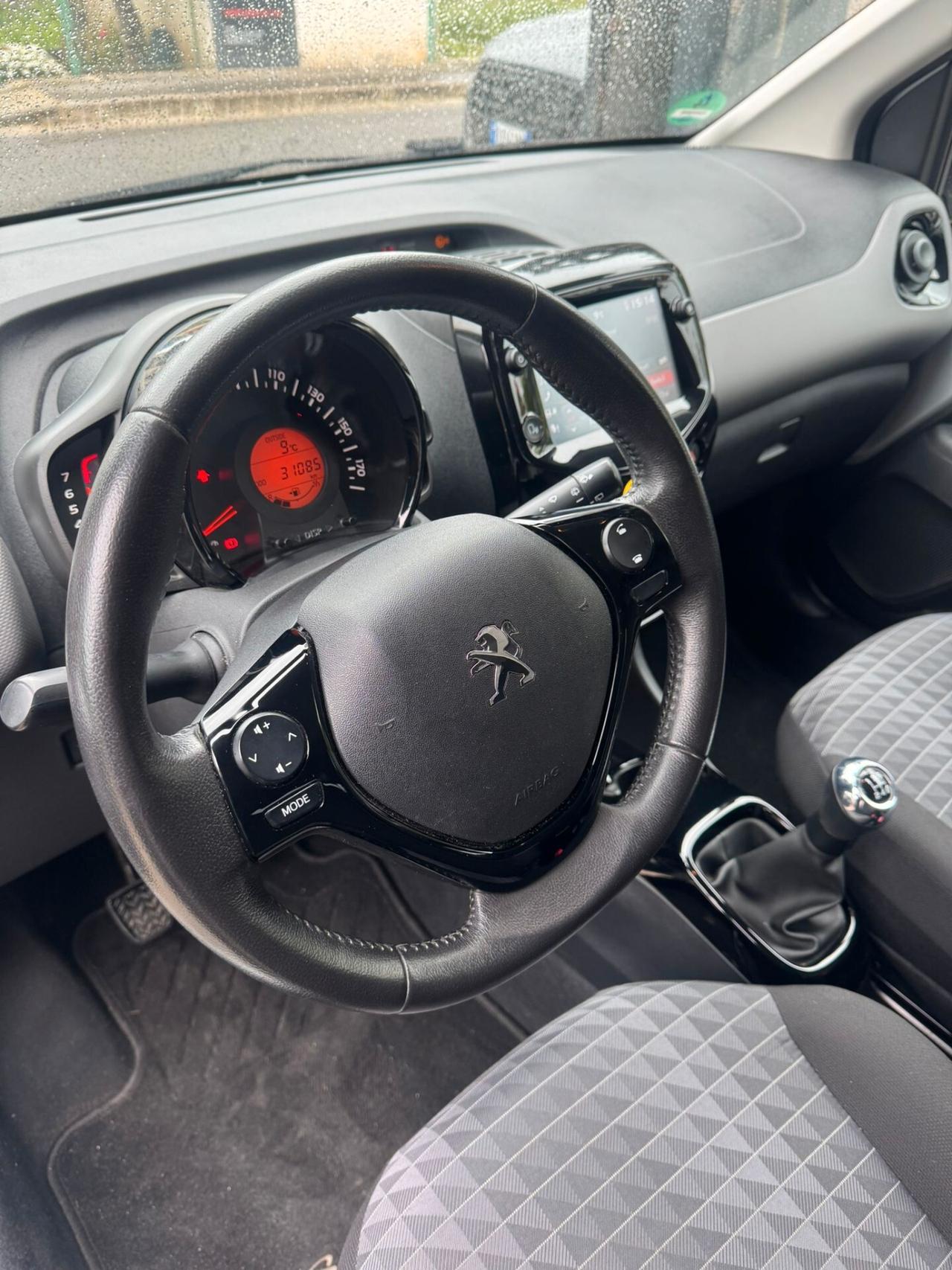 Peugeot 108 VTi 72 S&S 5 porte Allure TOP!