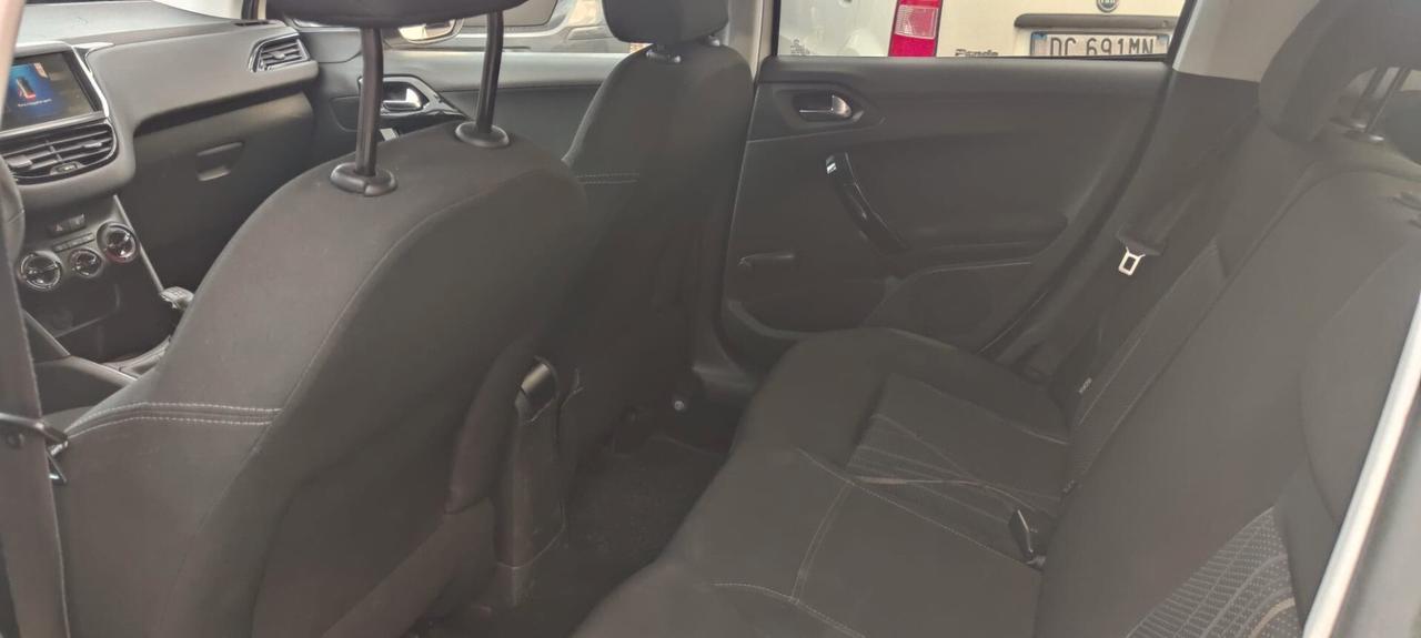 Peugeot 208 1.4 HDi 68 CV 5 porte Active