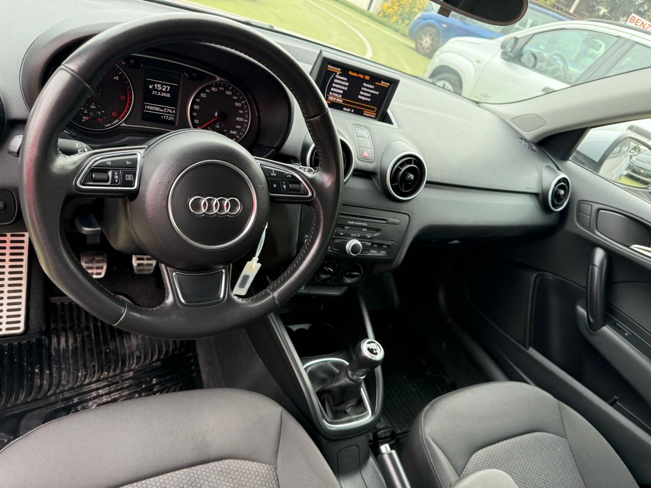 Audi A1 1.6 TDI S line edition