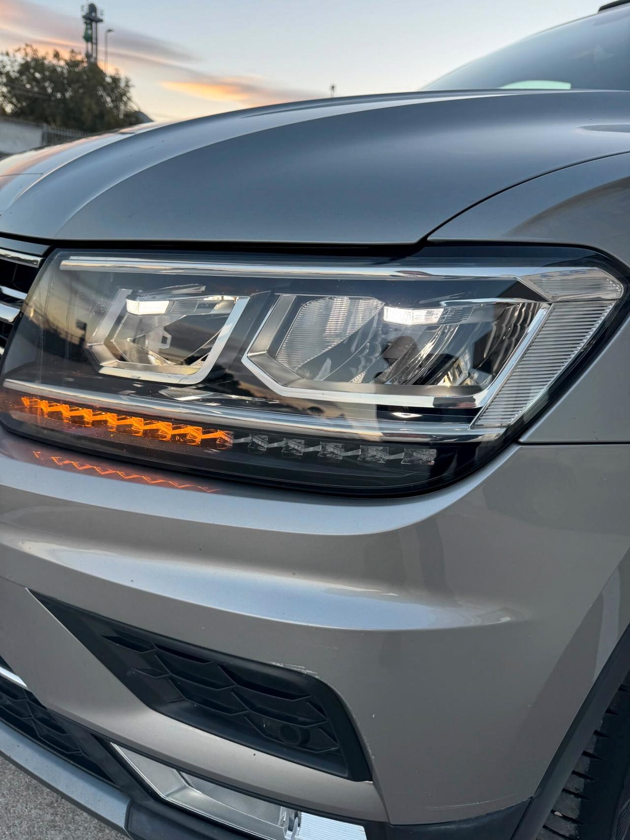 Volkswagen Tiguan 2.0 TDI SCR DSG 4MOTION Executive BMT
