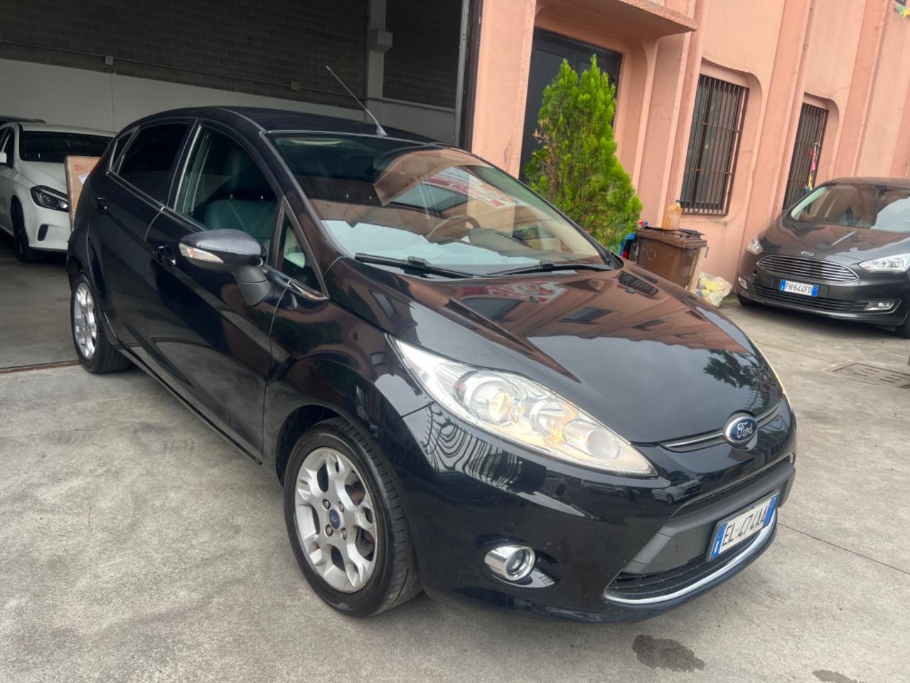 Ford Fiesta Ikon 1.4 TDCi 70CV 5p. Business