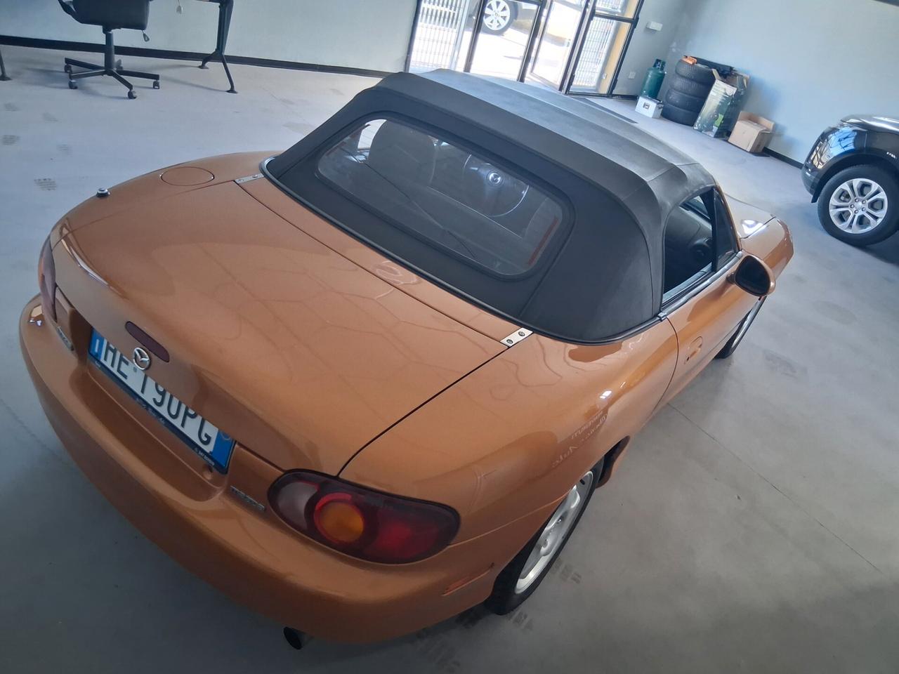 Mazda MX-5 1.6i 16V cat