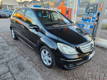 Mercedes-benz B 180 B 180 CDI Chrome 186.000km