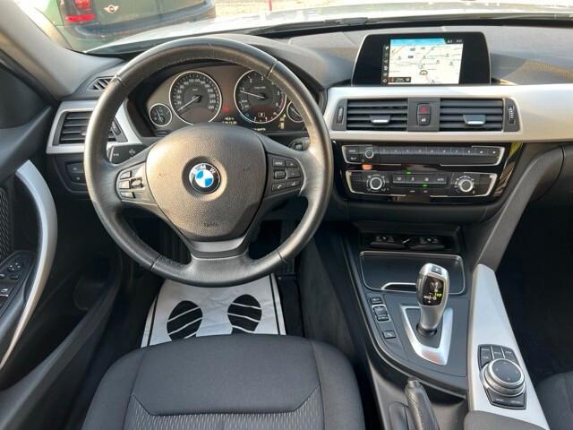 BMW 320 d Touring Business Advantage automatica