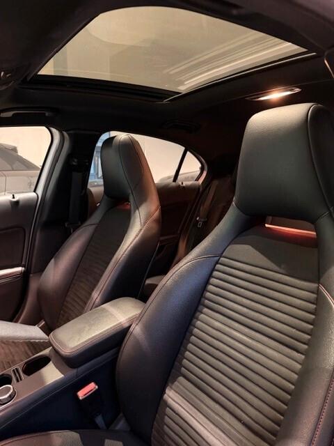 Mercedes-benz A 200 d Premium