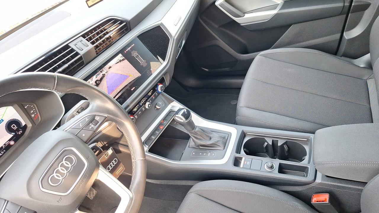 Audi Q3 35 TDI S tronic Business UNICO PROPRIETARIO!!!