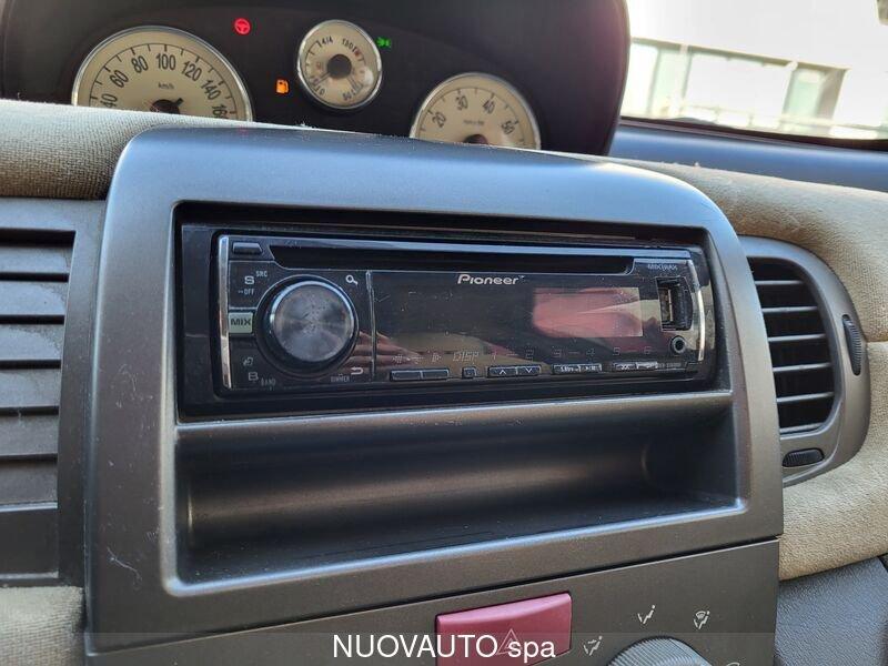 Lancia Ypsilon 1.2 Argento