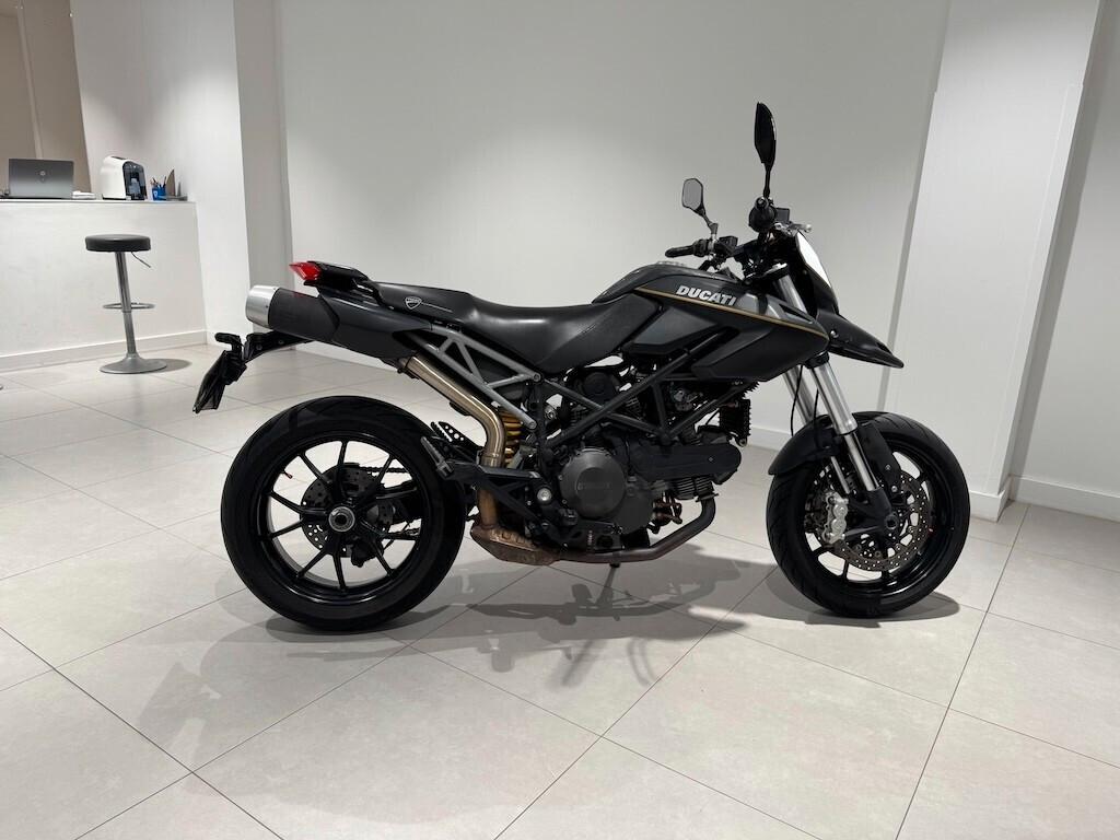Ducati Hypermotard 796
