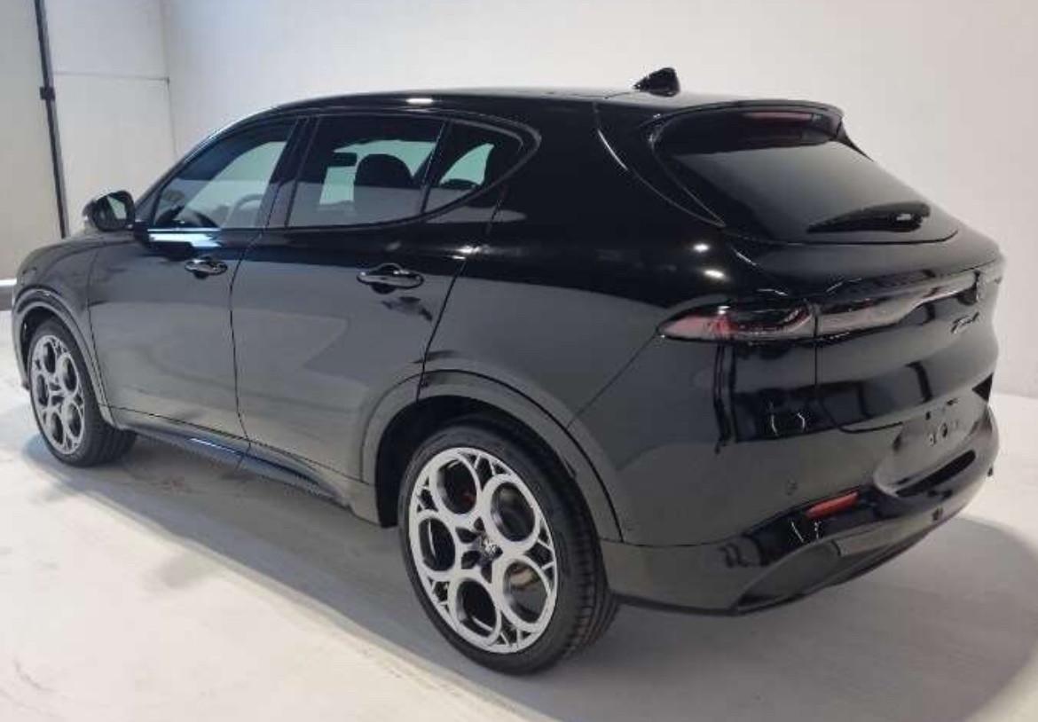 Alfa Romeo Tonale 1.6 diesel 130 CV TCT6 VELOCE AUTO A NOLEGGIO