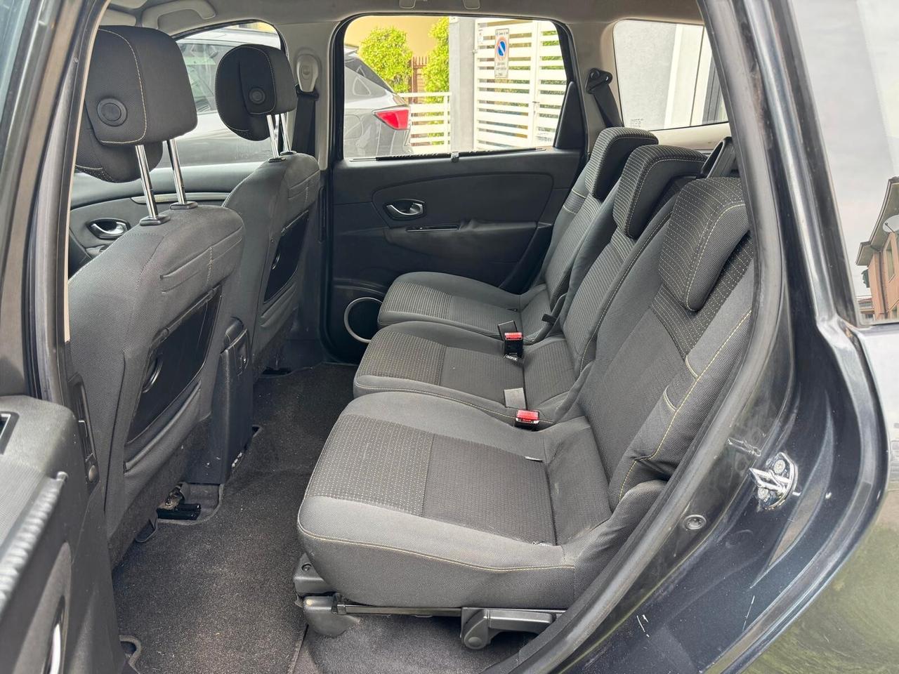RENAULT SCENIC 1.5 dCi 110cv 7 POSTI NEOPAT