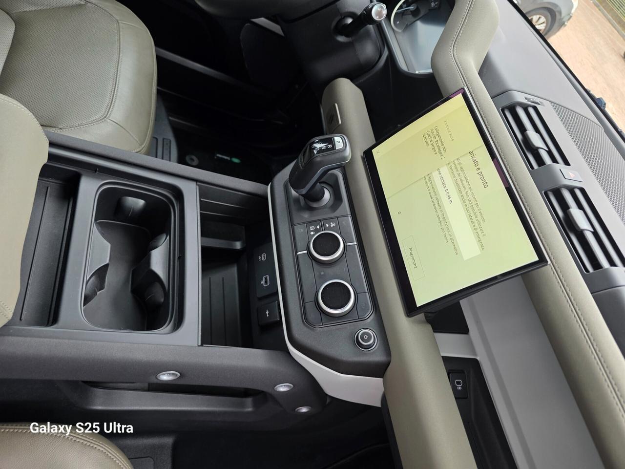 Defender 110 3.0D I6 200CV X-Dynamic iva esposta