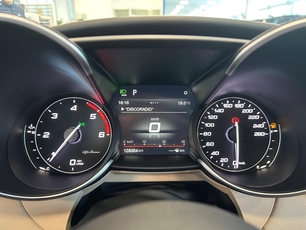 Alfa Romeo Giulia 2.2 Turbodiesel 180 CV AT8 Super