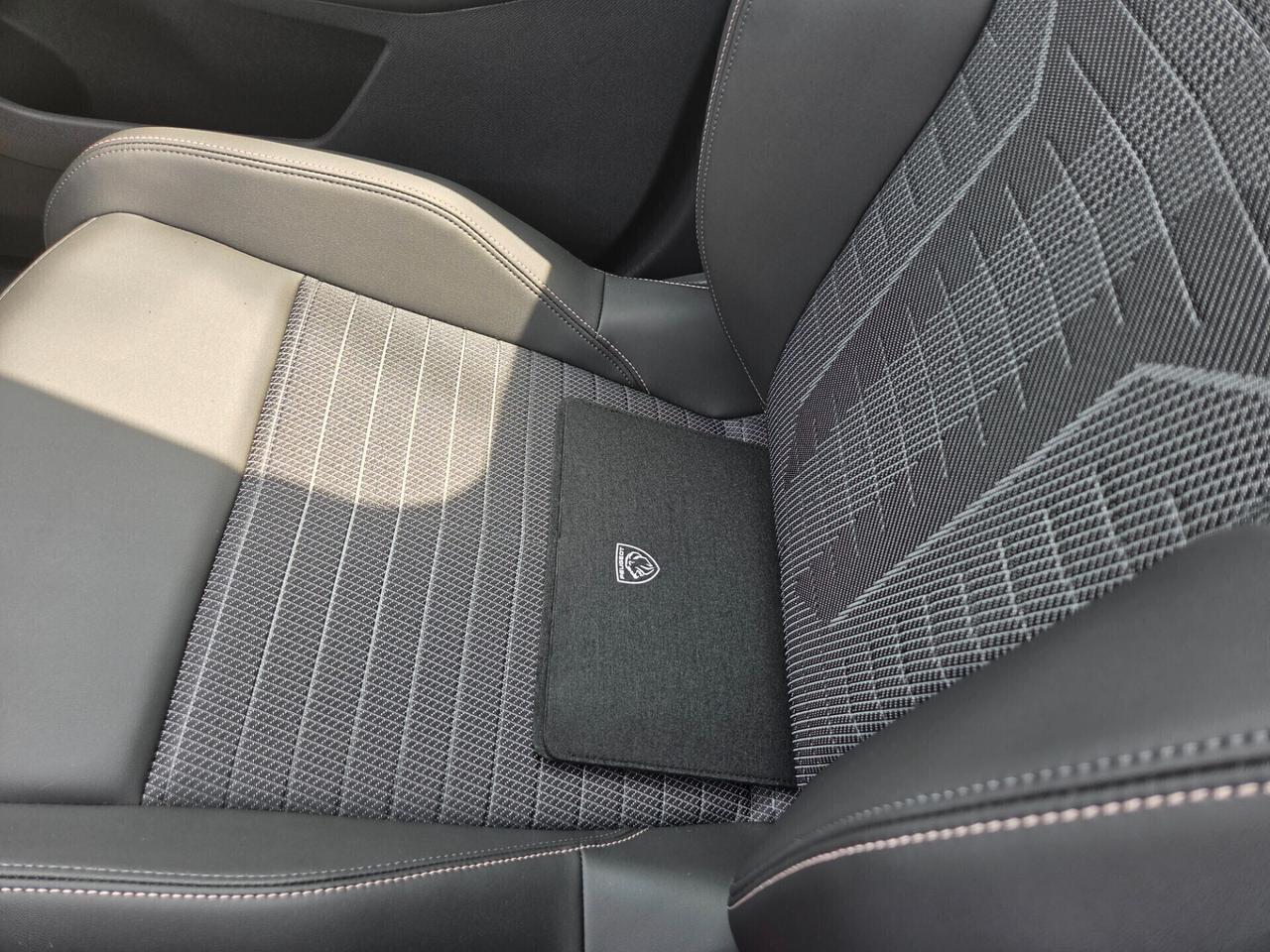 Peugeot 3008 ALLURE HYBRID NESSUN OBBLIGO FINANZIARIO !!