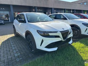 Alfa Romeo Junior 1.2 Hybrid ibrida