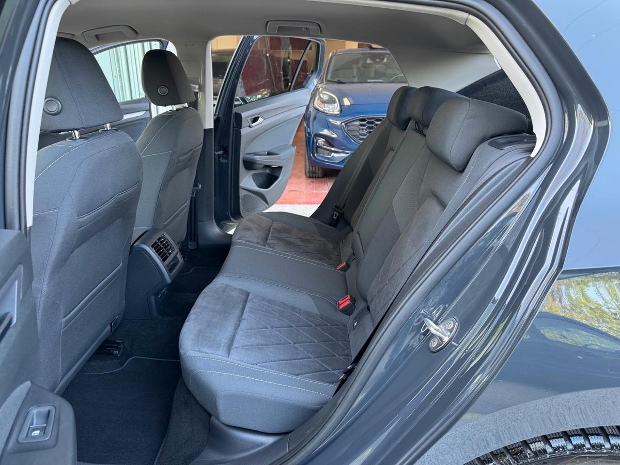 Volkswagen Golf VIII 2.0 tdi Style dsg UNICO PROP.