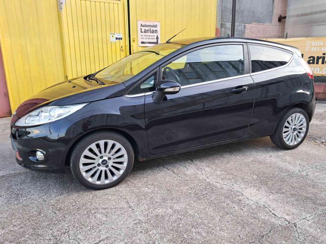 FORD Fiesta 1.6 TDCi 90CV 3 porte DPF Titanium neopatentati