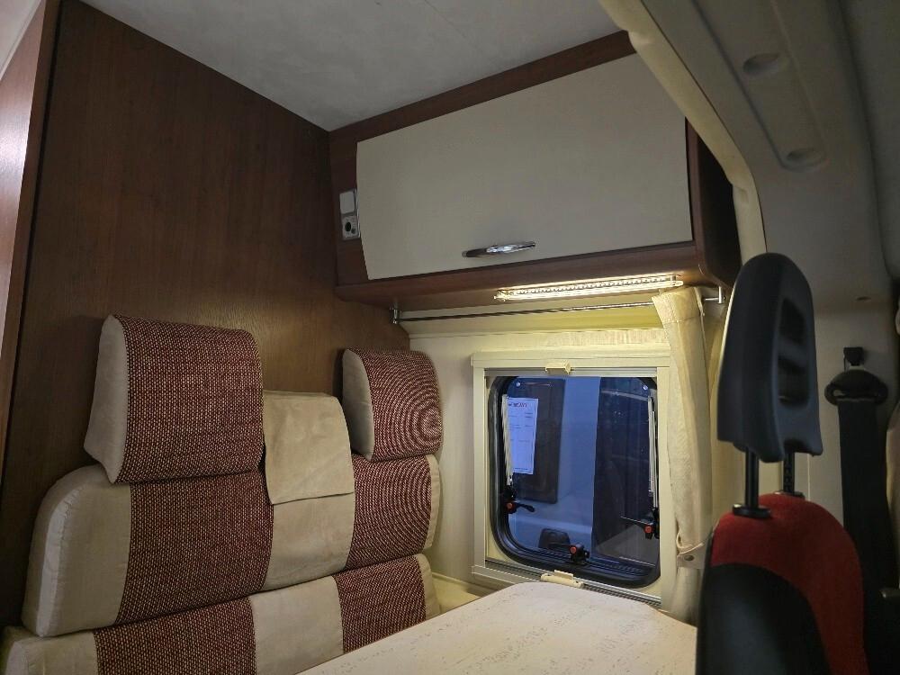 CAMPER VAN CHAUSSON TWIST 02S