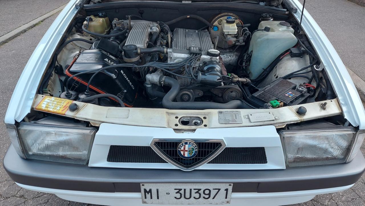 Alfa Romeo 75 2.0i T.S. ASN (3500 ESEMPLARI)