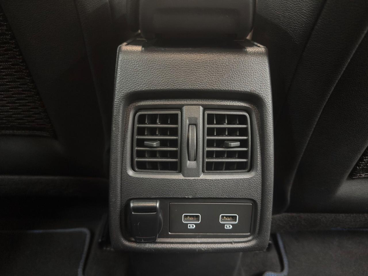 Renault Captur Plug-in Hybrid E-Tech 160 CV Intens