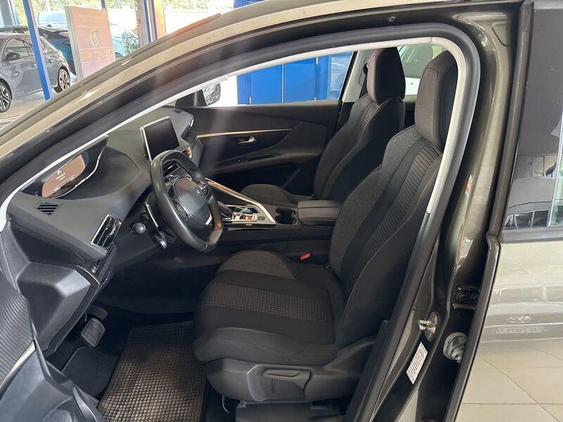 Peugeot 3008 BlueHDi 130 EAT8 S&S Business