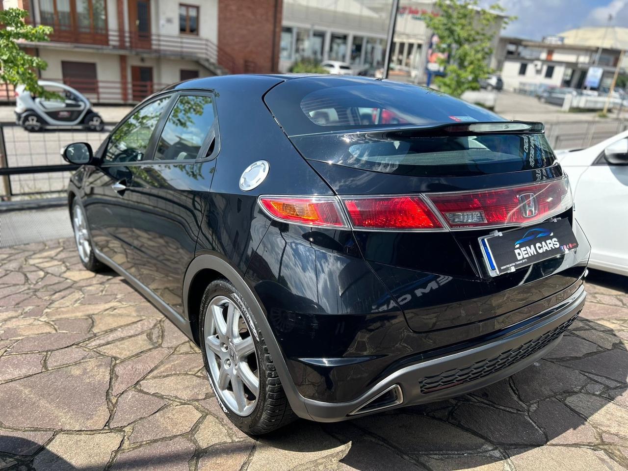 Honda Civic 1.8 i-VTEC 5p. Exec. LH i-P i-Sh