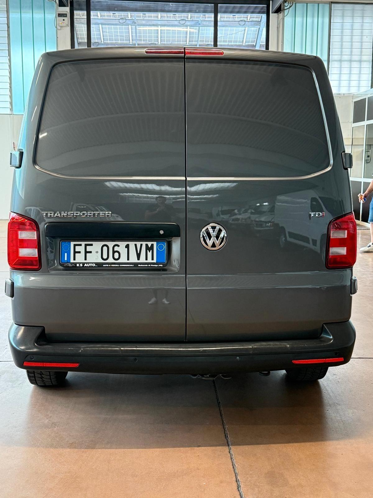 Volkswagen Transporter T6 2.0 TDI 150CV DSG PC Furgone