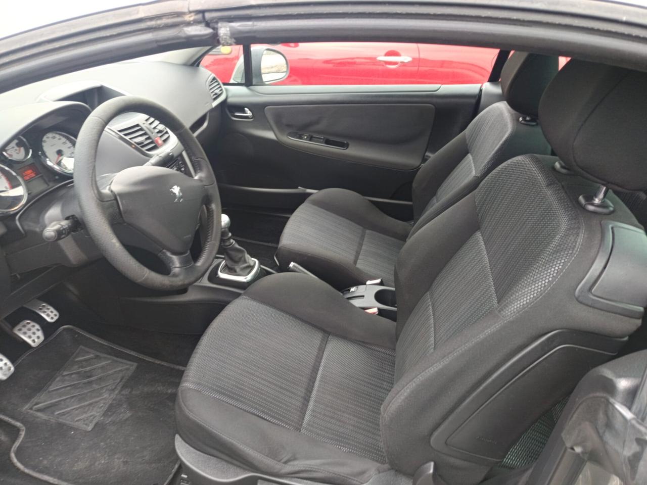 Peugeot 207 1.6 HDi 112CV CC Tecno Tua a 92€ al mese