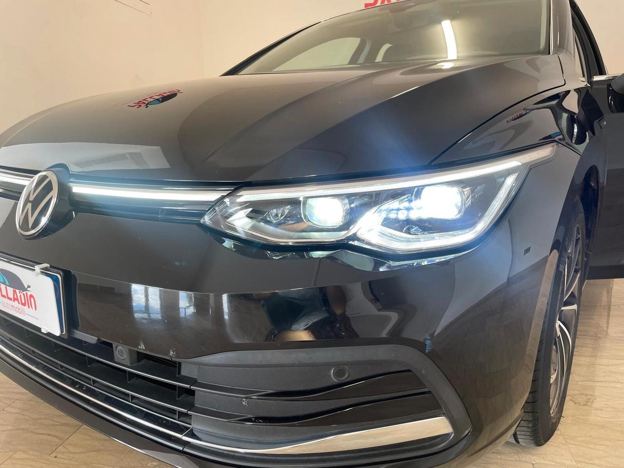 Volkswagen Golf 1.5 eTSI 130 CV EVO ACT DSG Style