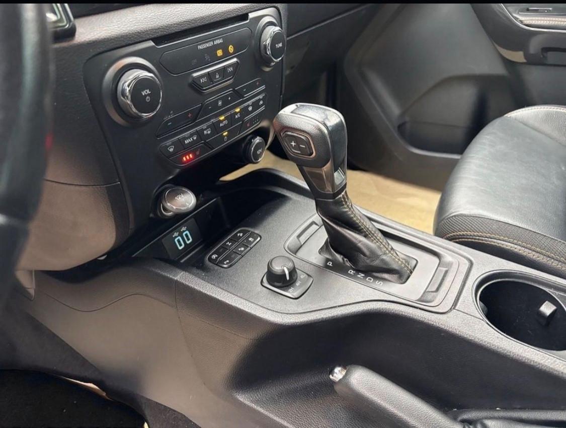 Ford Ranger 2.0 TDCi aut. 213CV DC Wildtrak 5 posti Restyling