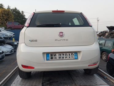Fiat Punto Evo 1.4 metano incidentata