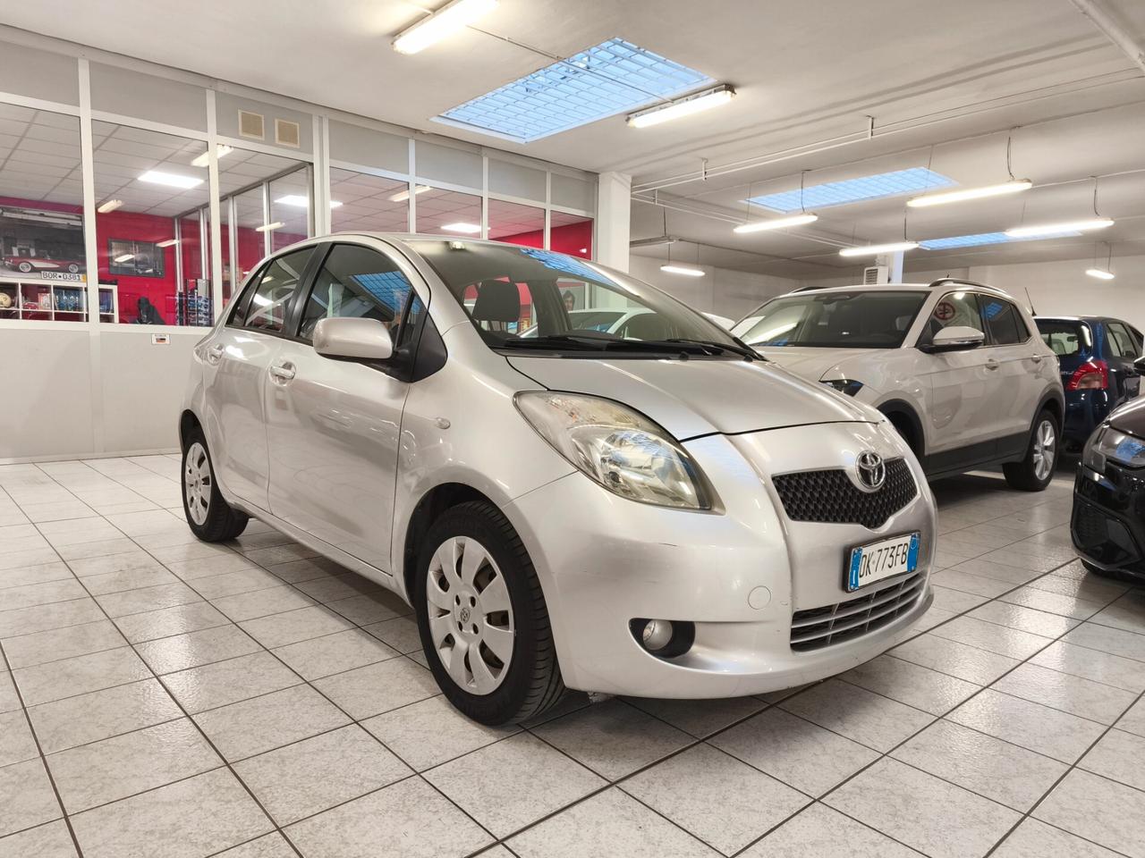 Toyota Yaris 1.3 5 porte Sol
