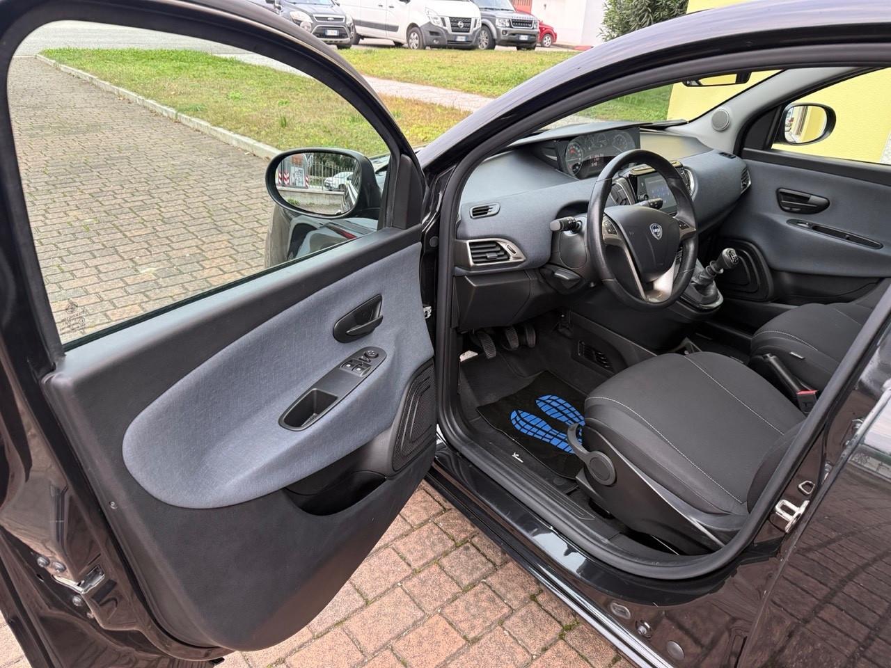 Lancia Ypsilon 1.0 FireFly 5 porte S&S Hybrid Gold SOLI 5MILA KM