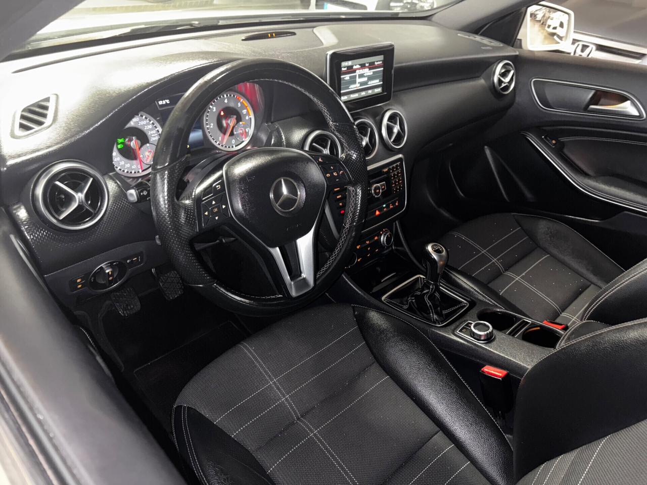 Mercedes-benz A 200 CDI Dark Night Edition