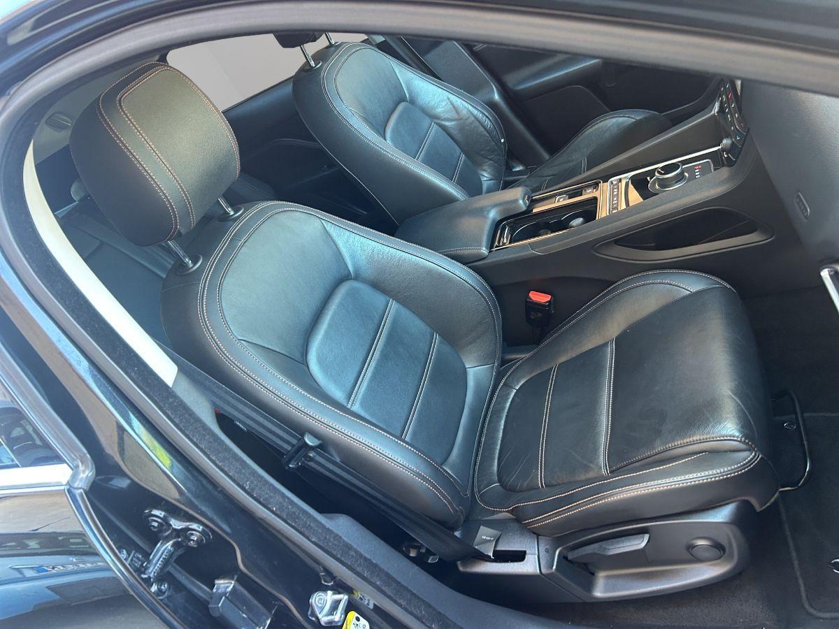 JAGUAR - F-Pace - 2.0 D 180 CV aut. R-Sport